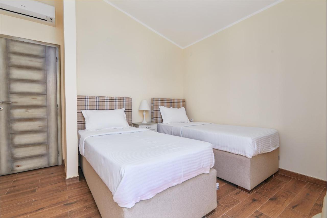 Our Sunset Apartments With Pool And Sea View Kotor Extérieur photo